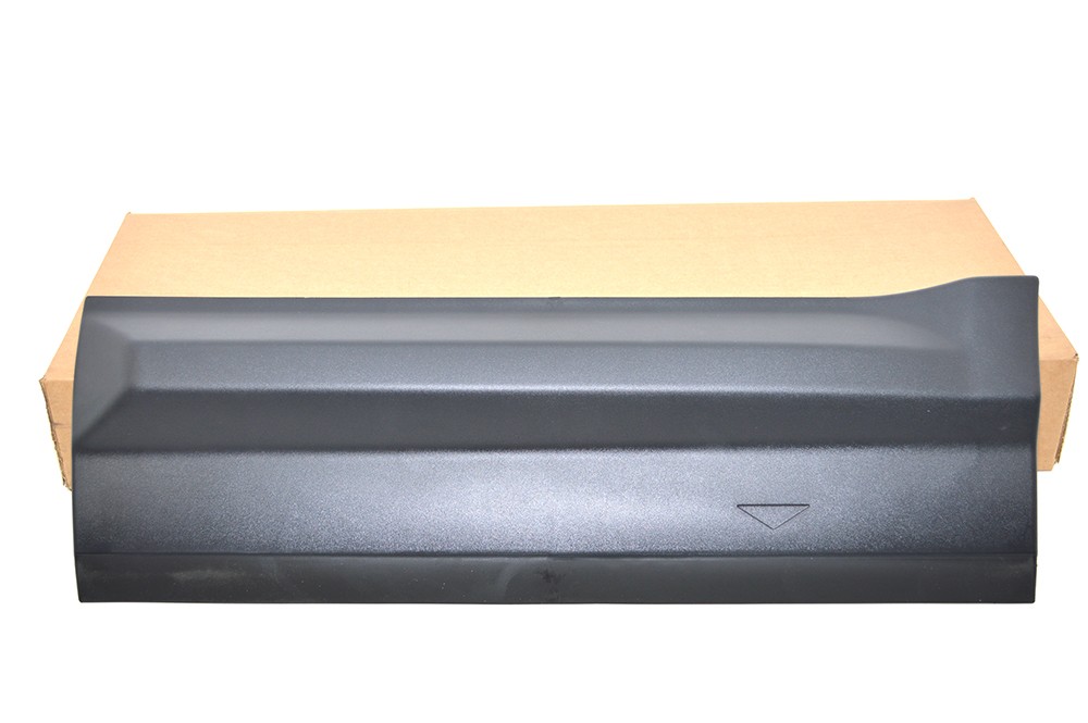 Молдинг задней левой двери нижний FR2 (LR062501||LAND ROVER)